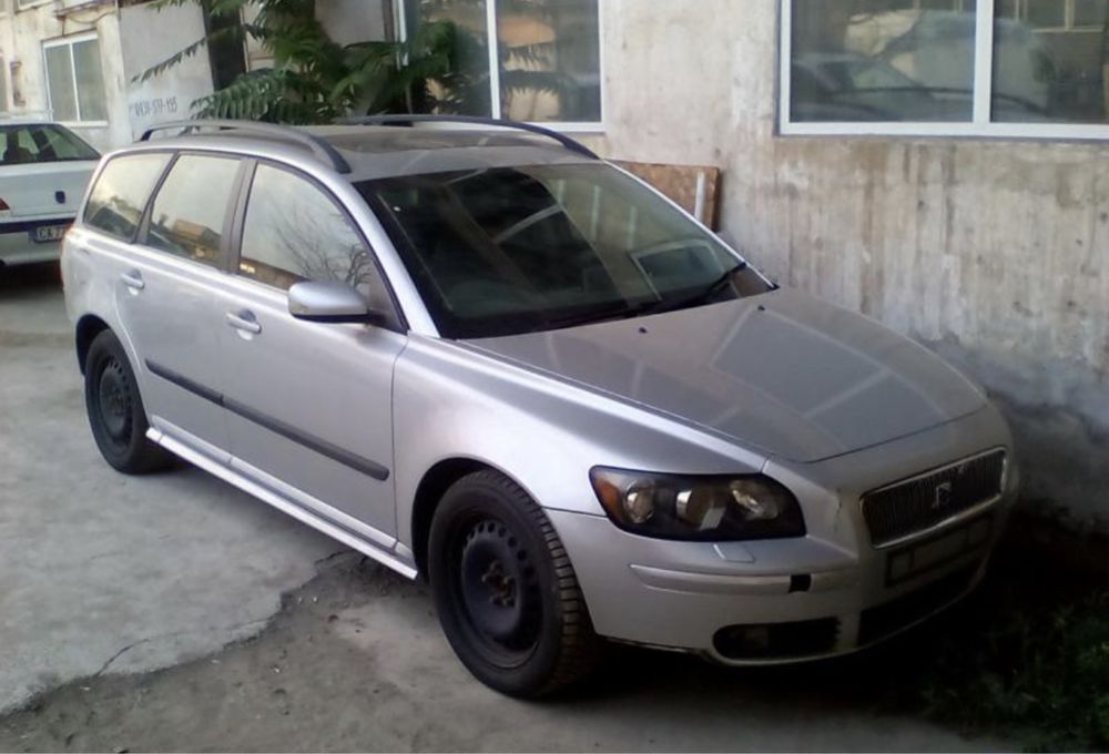 Volvo v50/v40 на части