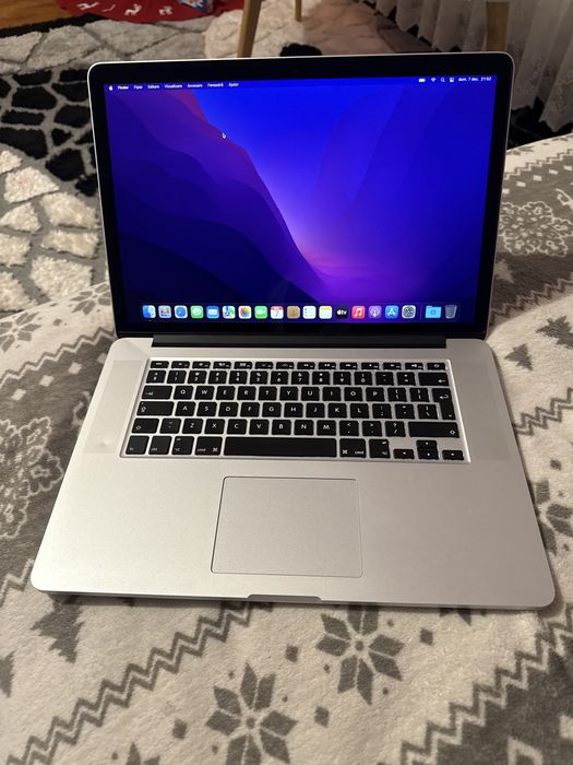 Laptop Apple Macbook Pro 15’ Retina Display i7 16gb ssd 2015