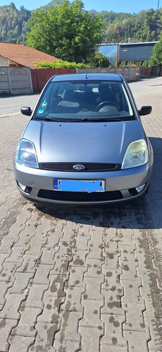 Vând Ford Fiesta 2002