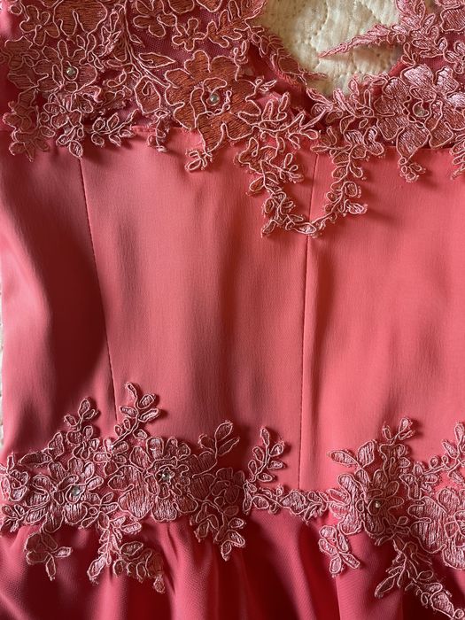 Официална рокля