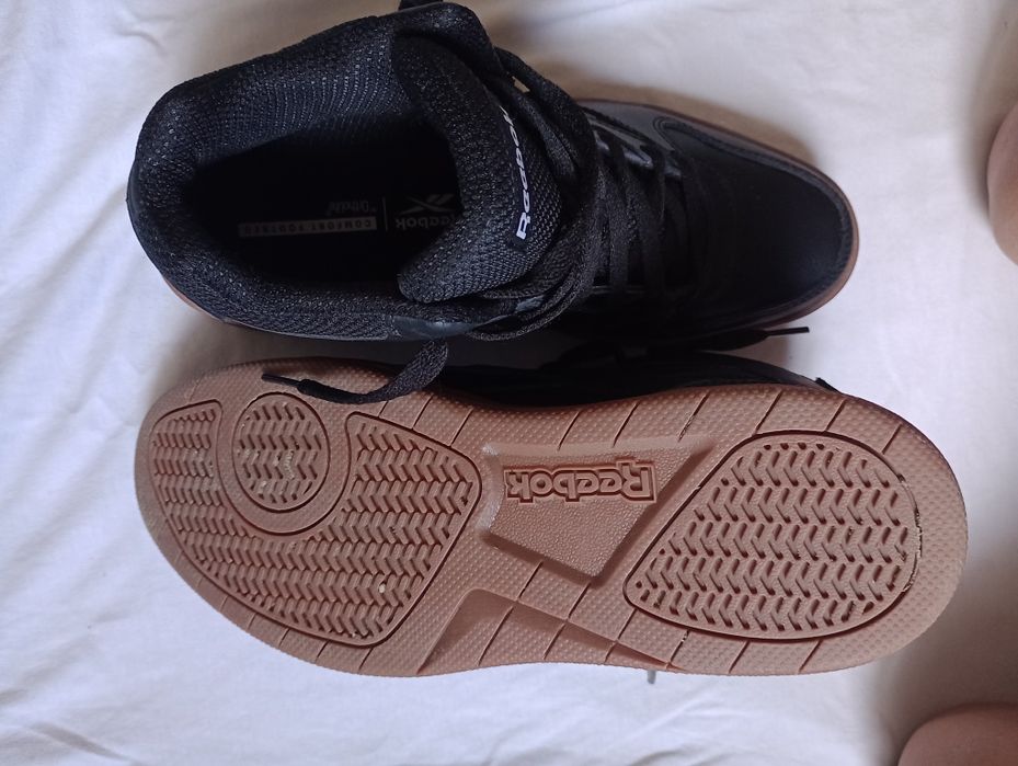 Papuci Reebok noi