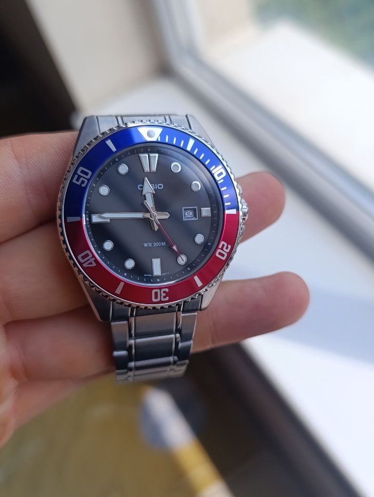 Casio MDV 107 (duro)