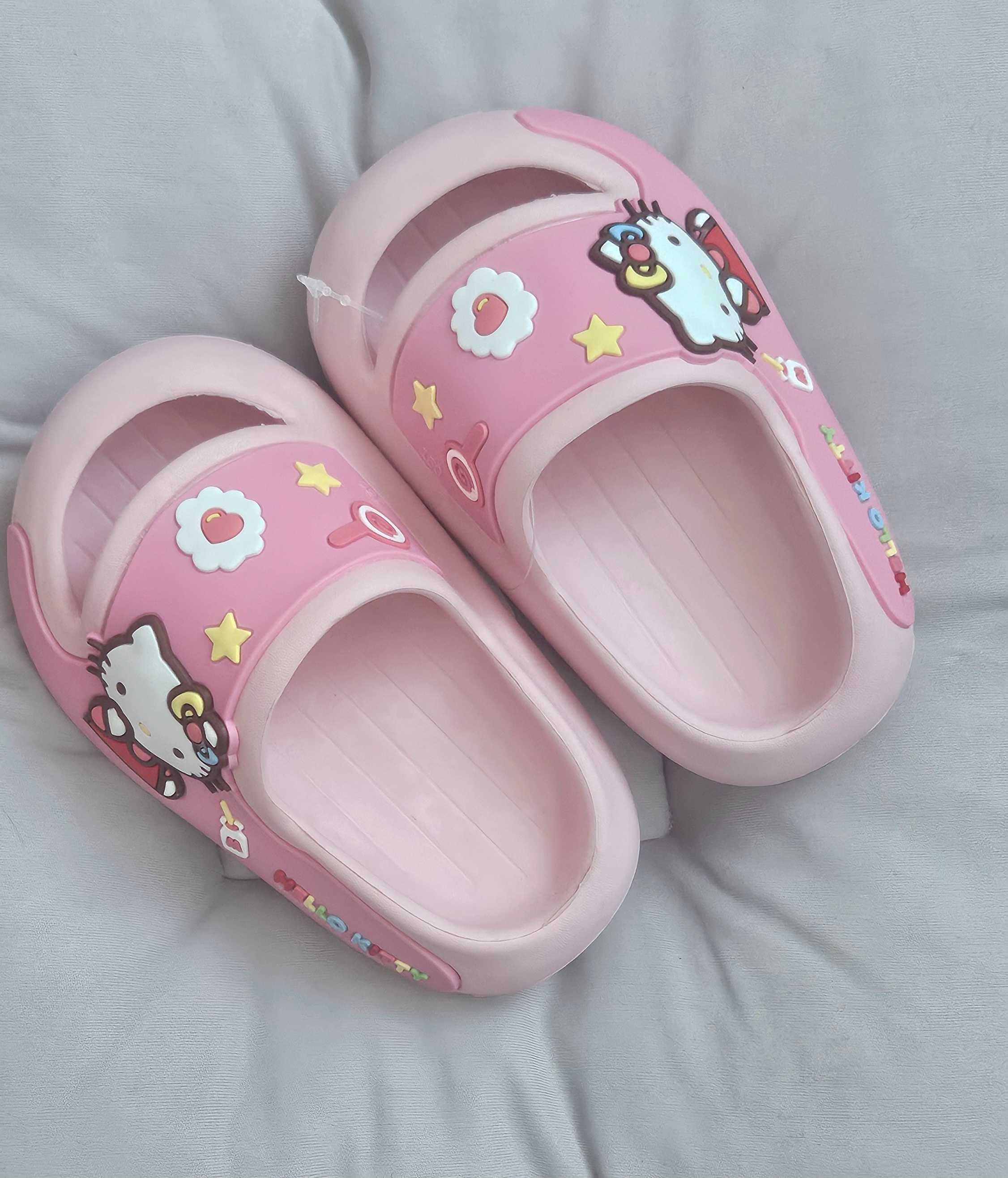Papuci Kitty, marime 23