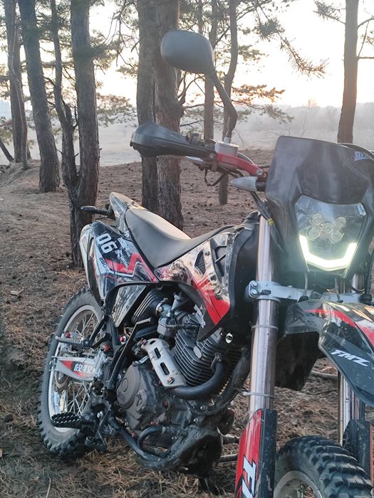 Продаю эндуро [FMZ-06, 2024]

Мотоцикл в отличном состоянии, пробег [1