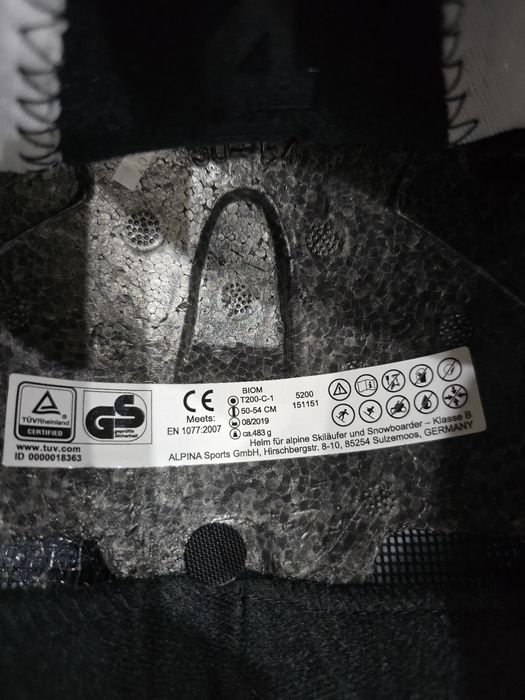 Ски каска Alpina
