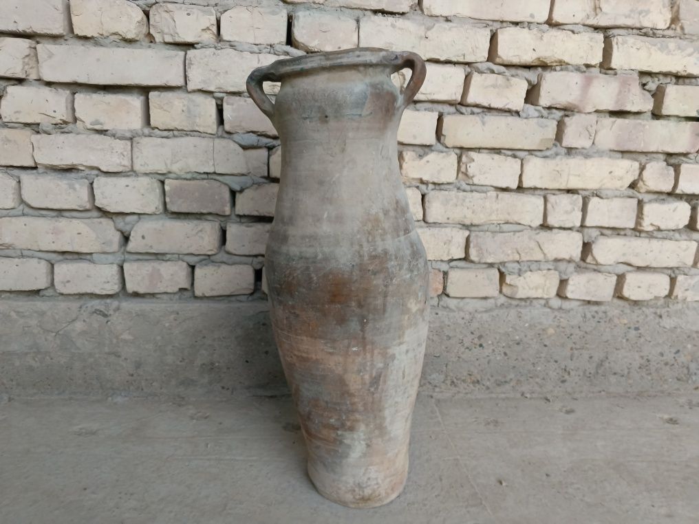Qadimgi koʼza sotiladi