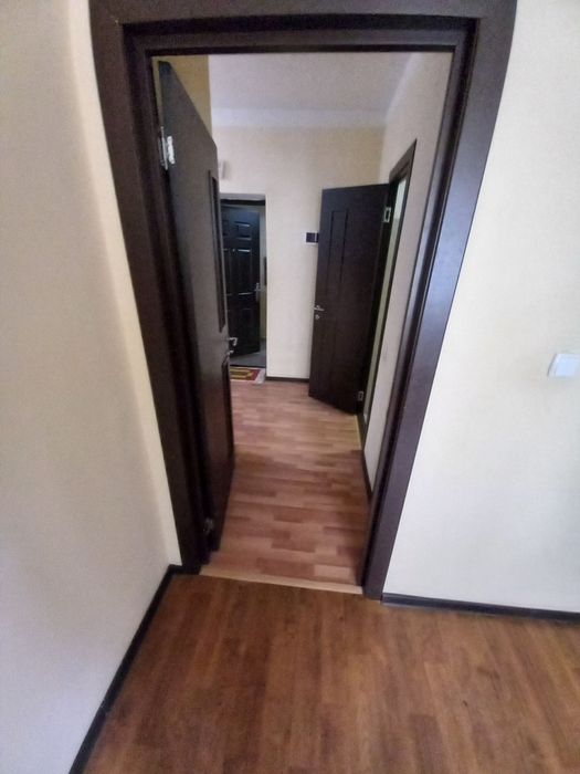 Motrid 2 xonali Sotiladi