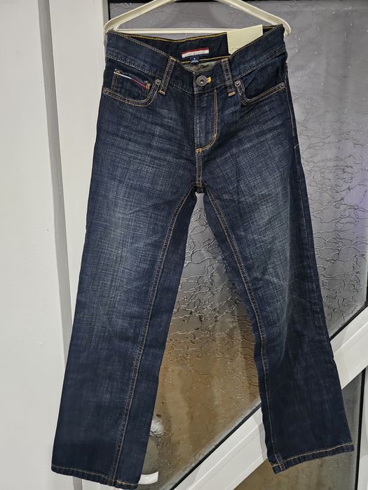 Blugi Tommy Hilfiger copii