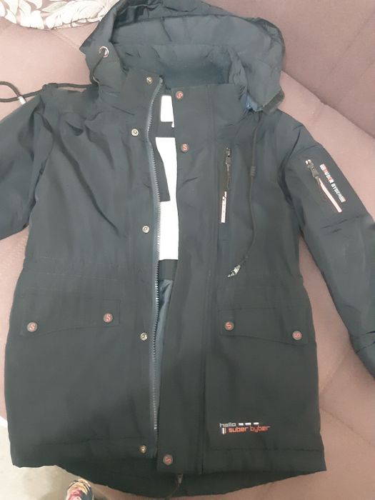 Продам куртку демисезонную для мальчика