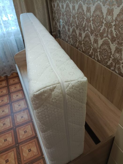 Кровать    90×200