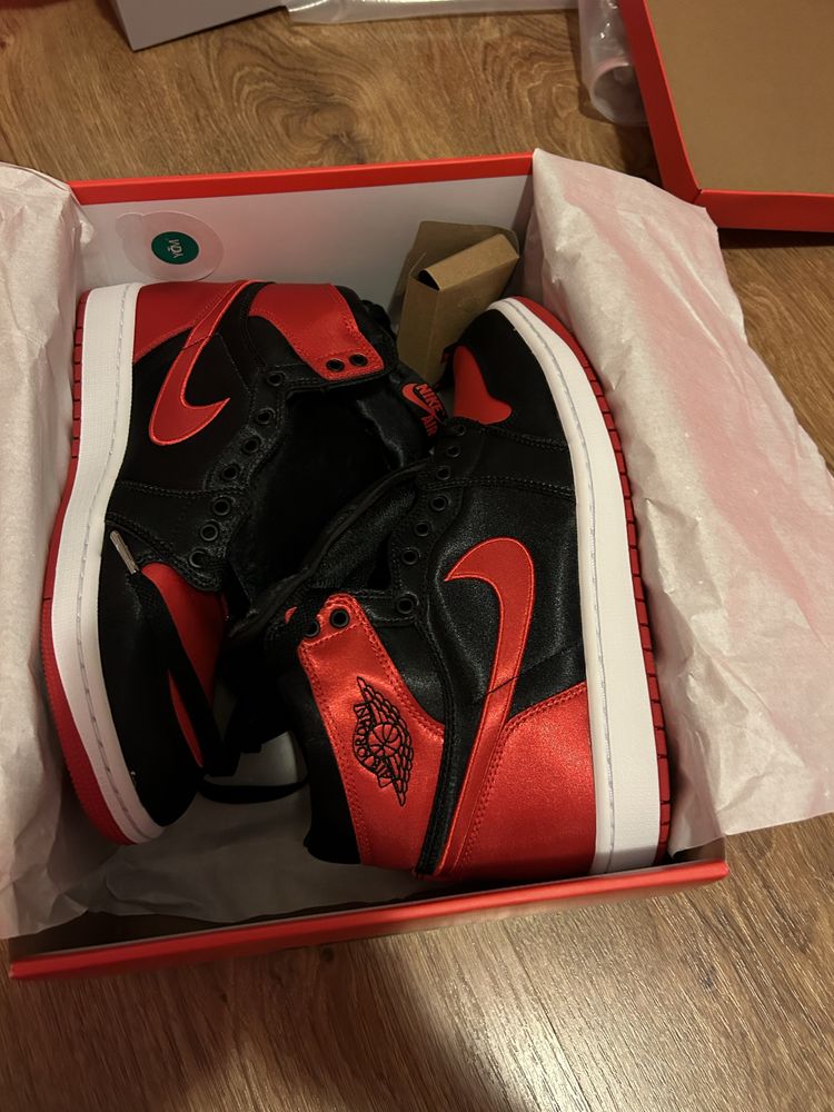 Nike Jordan 1 High OG Satin Red