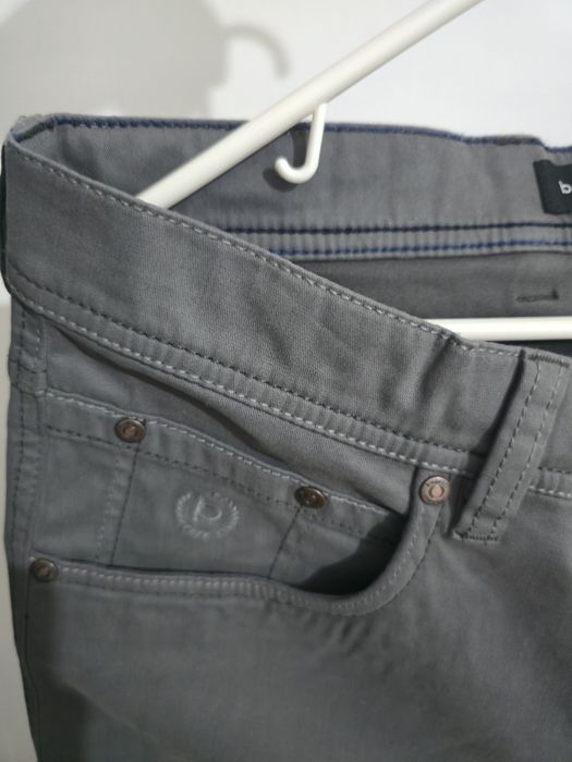 Blugi Bugatti Marimea M Noi