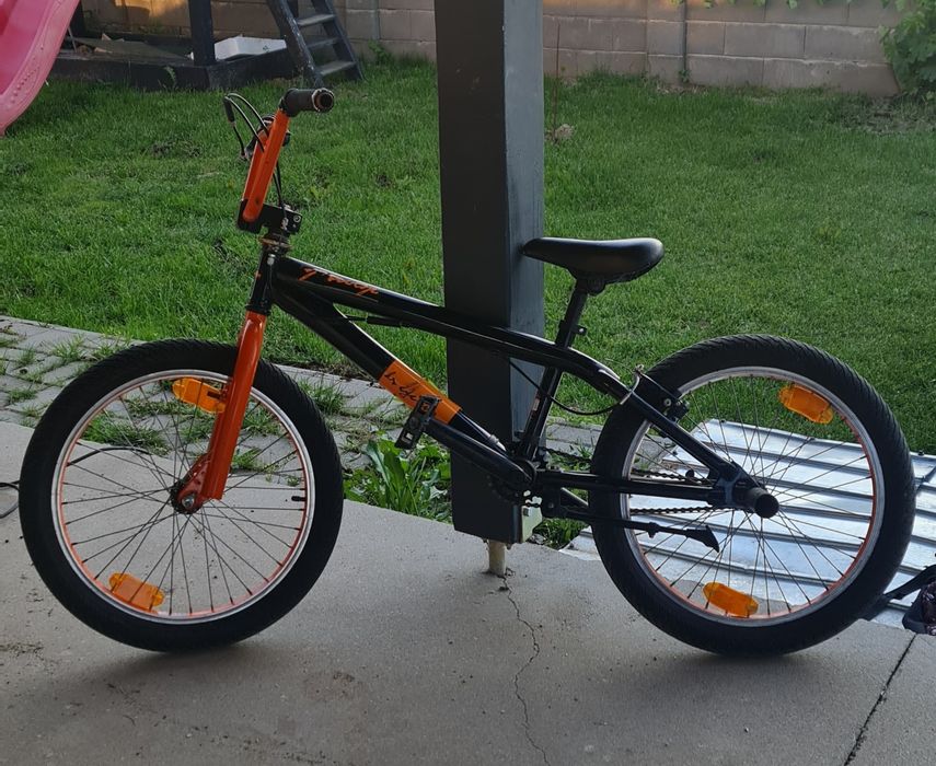 Bicicletă ee vânzare.