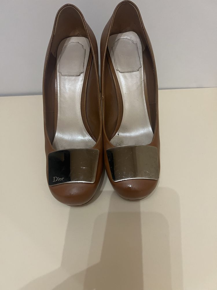 Оригинални обувки Dior, два модела, естествена кожа