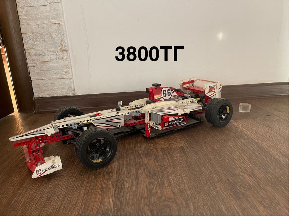 Собранный конструктор лего(листайте дальше там есть и другие)