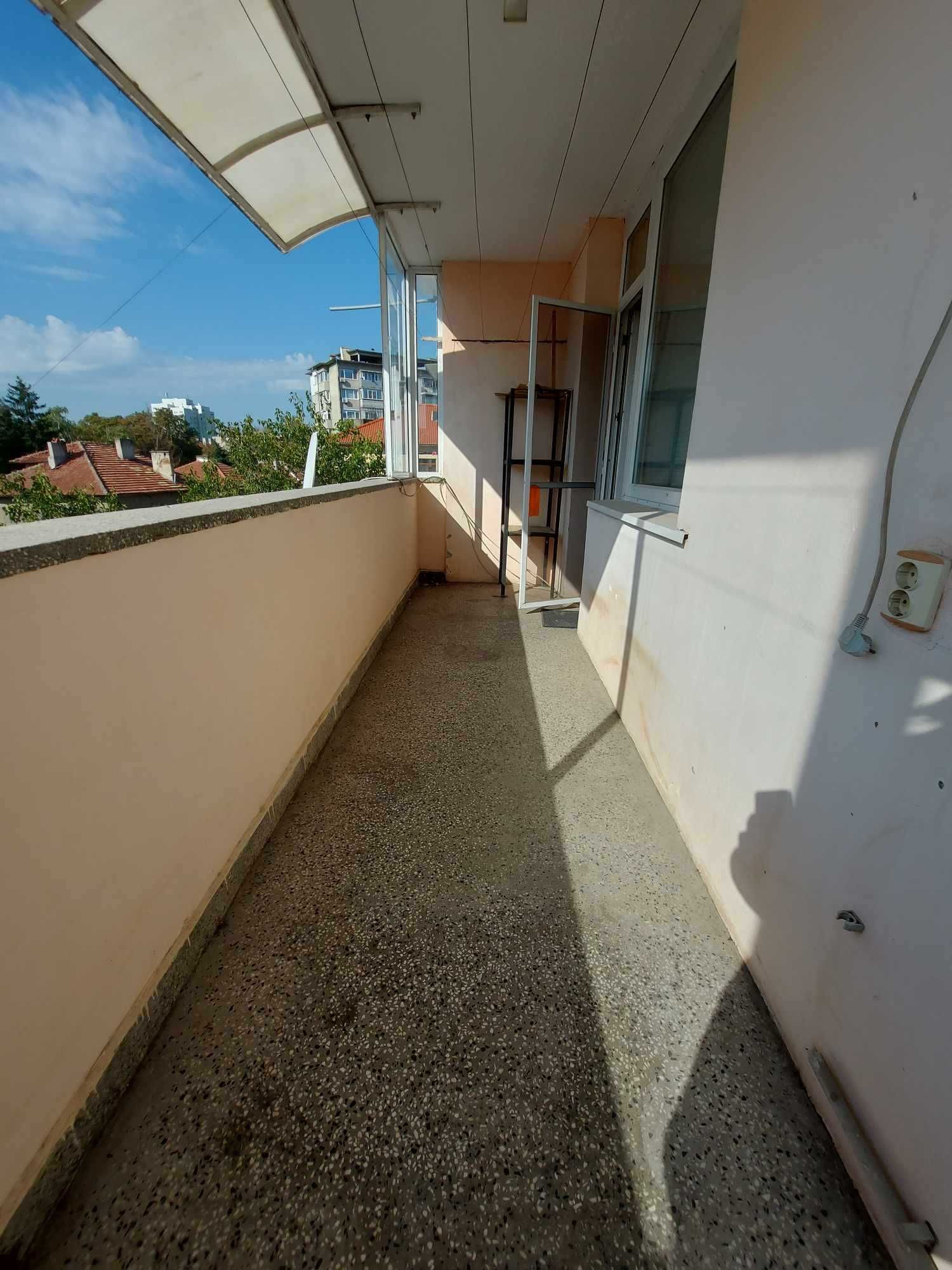 Тристаен апартамент, 89кв.м, кв. Боровец