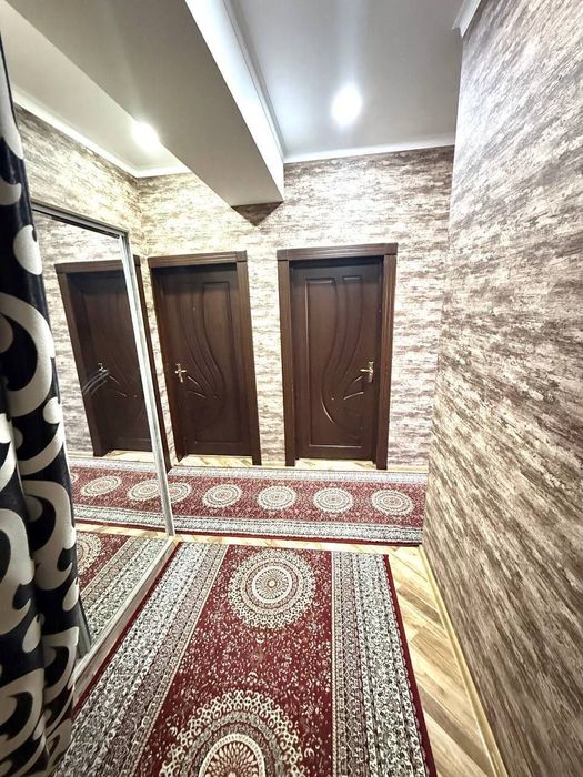 3 xonali kvartira sotiladi