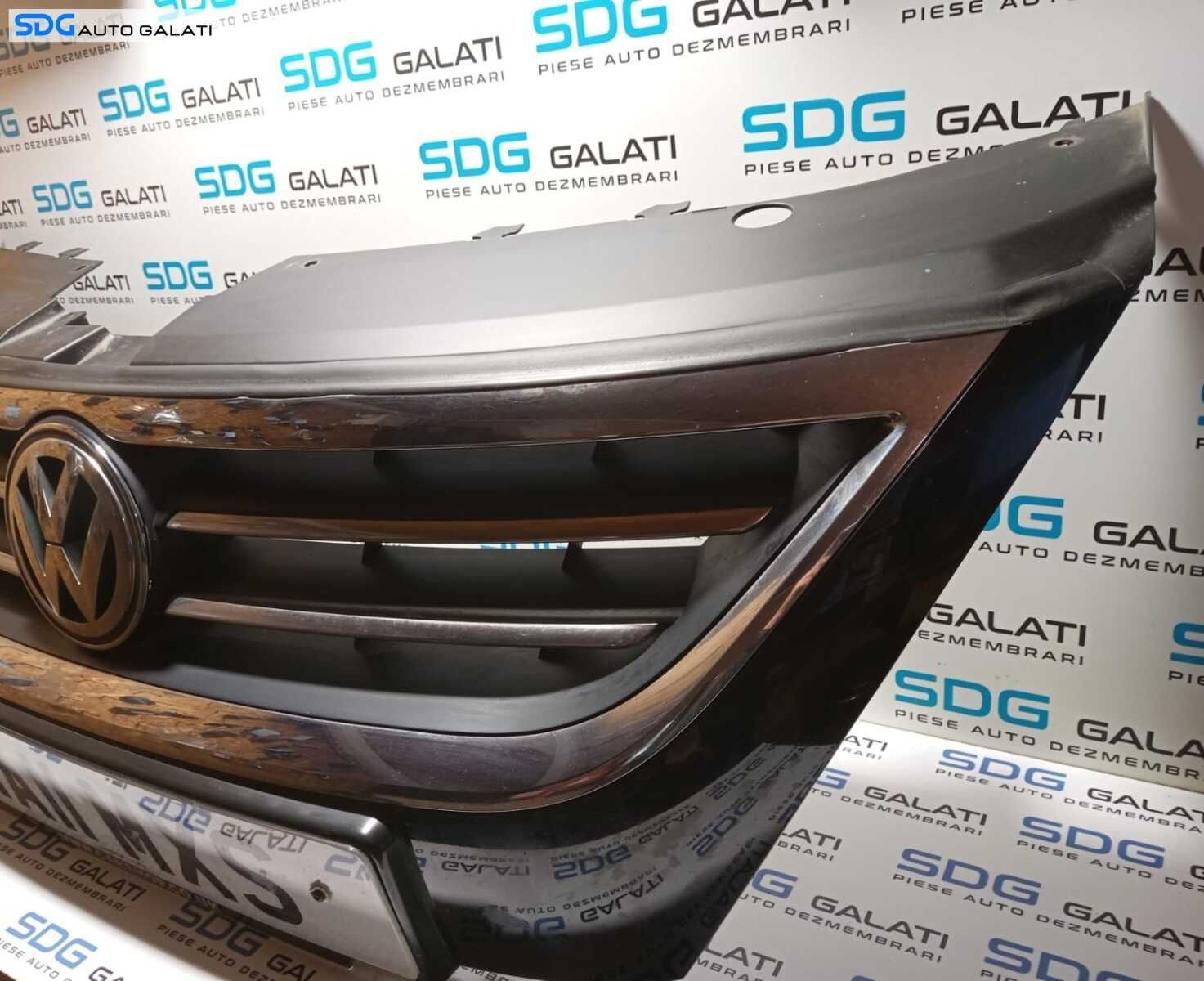 Grila Centrala cu Sigla Emblema Radiator de pe Bara Spoiler Fata Volkswagen Passat CC 2009 - 2012 Cod 3C8853651P 1K5853600 3C0853600A [M3750]