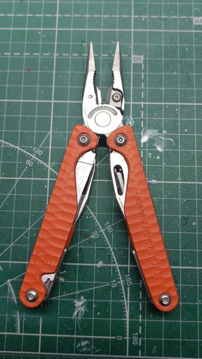 Leatherman Charge