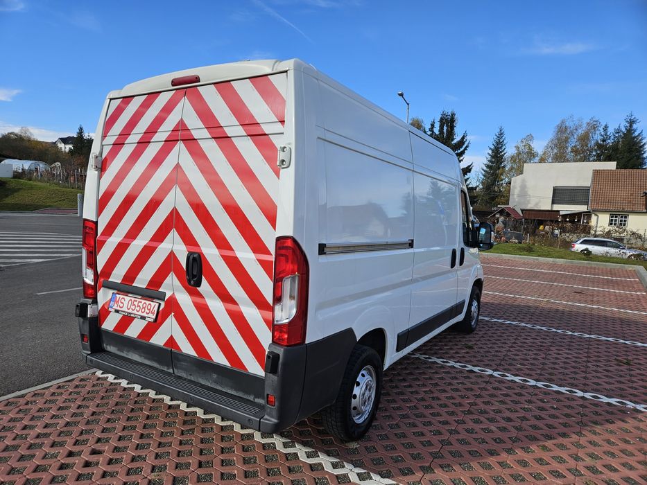 Vând Peugeot Boxer