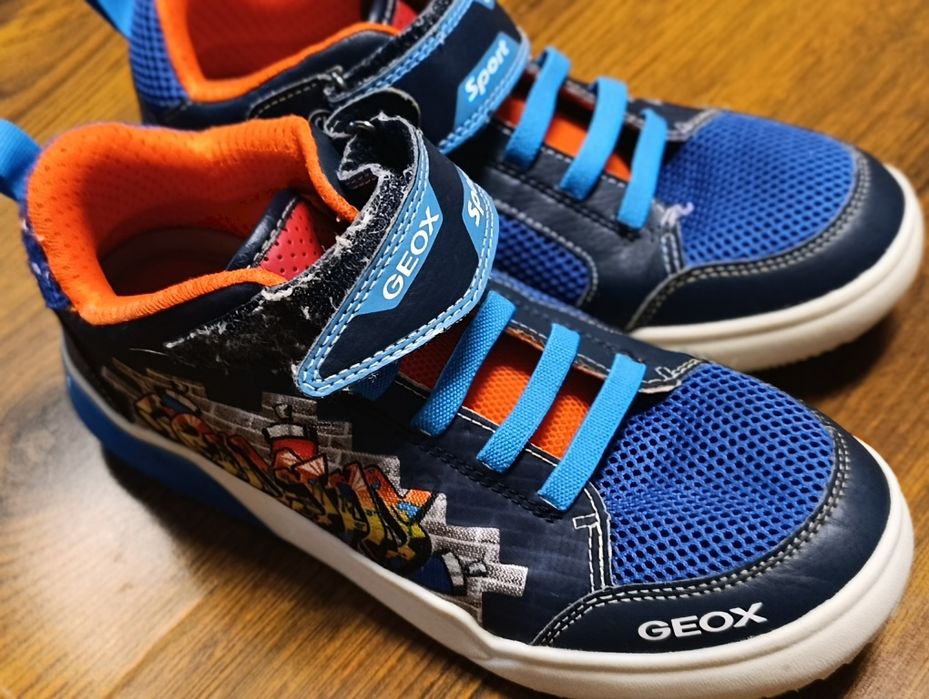 Обувки Geox - за момче
