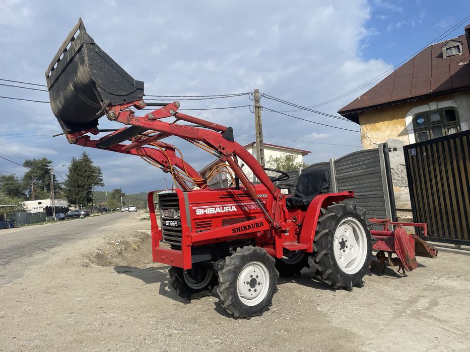 tractor japonez Shibaura 15 cai 4x4 incarcator frontal cu freza