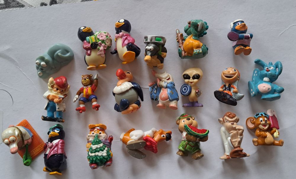 Игрушки киндера старые