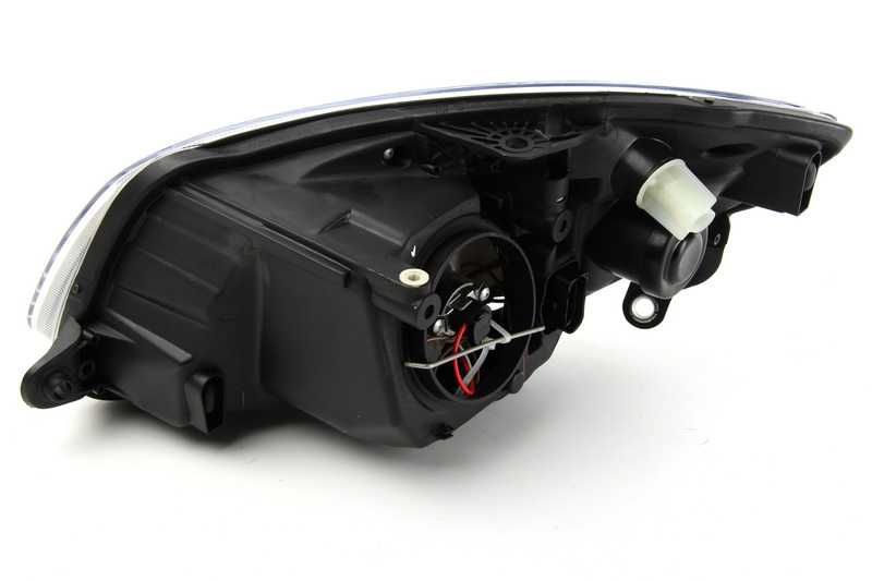 Фарове за ШКОДА ФАБИЯ 2 2006 г.- 2014 г.