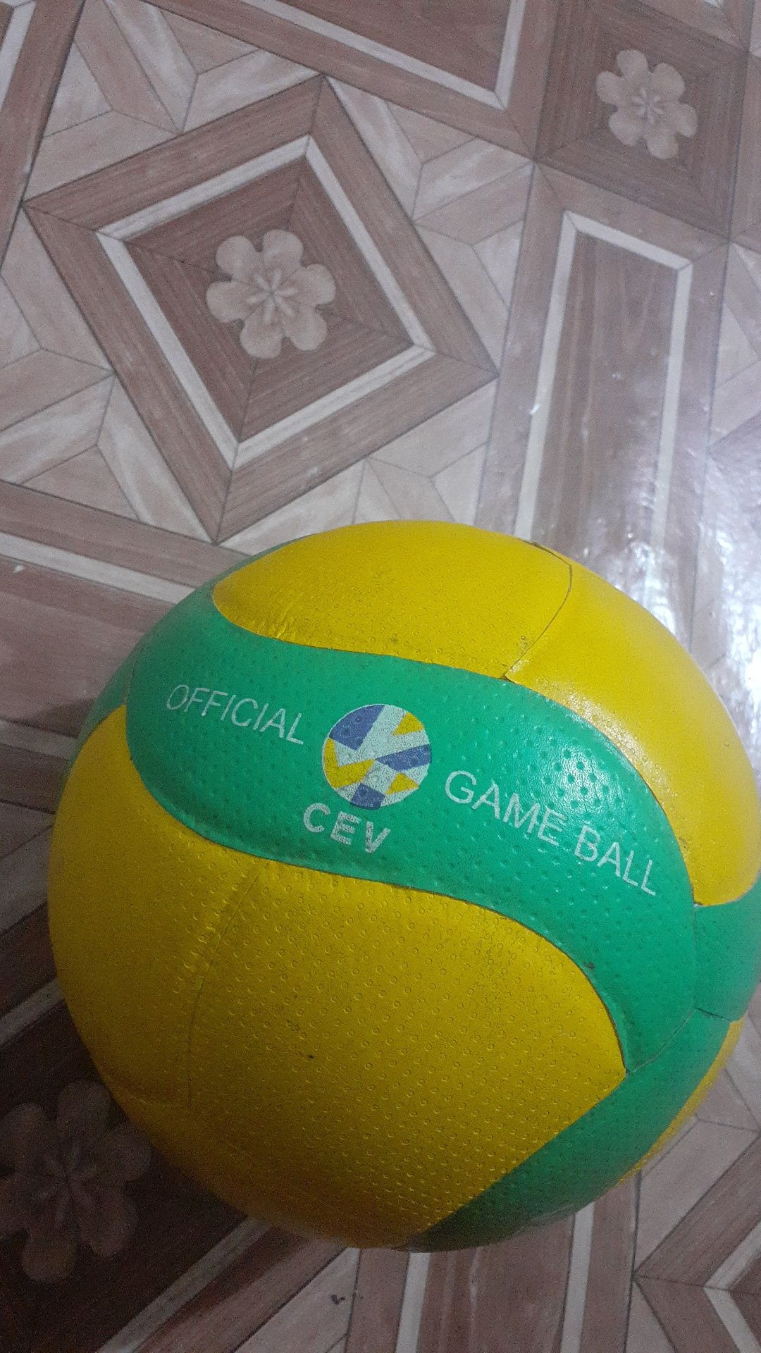 хороший волейбольный мяч дляя соревнований писать в ватцап
