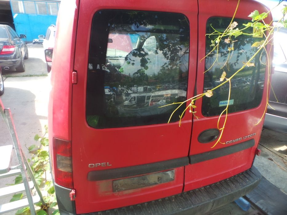 Opel Combo C 2004г 1.7 CDTI НА ЧАСТИ!