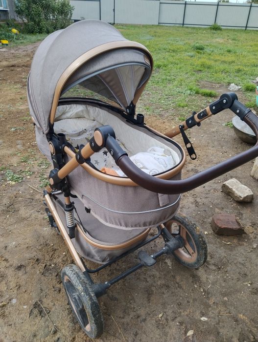 Детская коляска почти новая