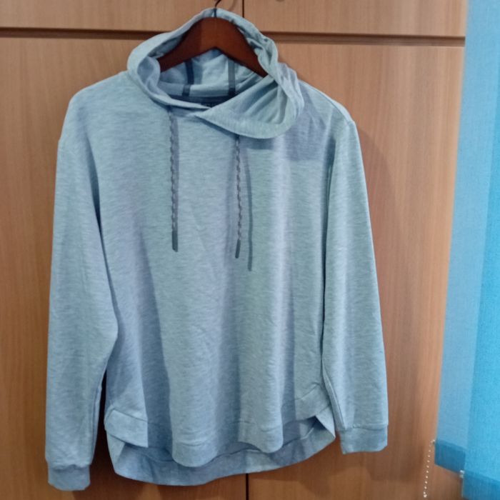 Vand hanorac cu gluga