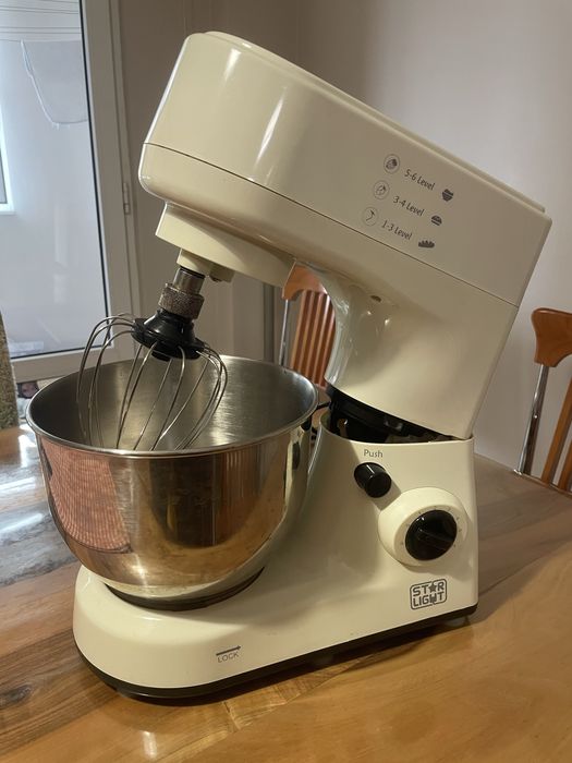 Планетарен миксер