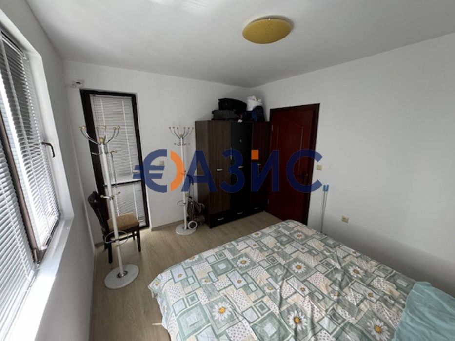 Продава се Двустаен апартамент в к.к. Слънчев бряг - 67 кв.м за 1150 €/кв.м - Снимка #6
