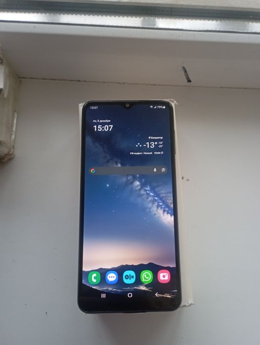 Продам телефон Samsung Galaxy A12  в идеальном состоянии 8/64GB