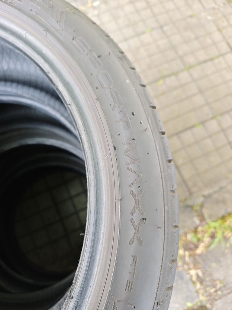 Летни гуми DUNLOP 215/45/17