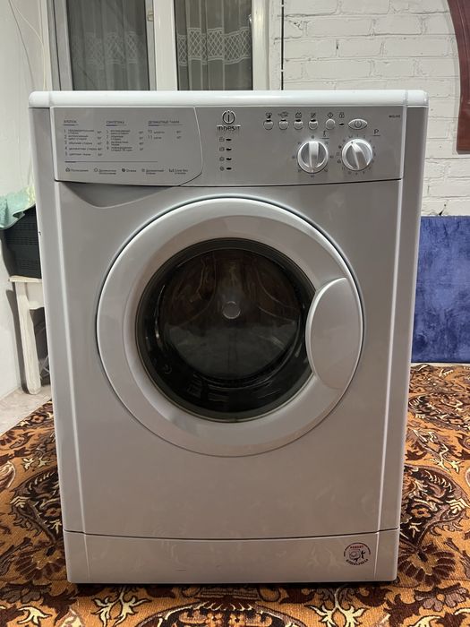 Стиральная машина Indesit