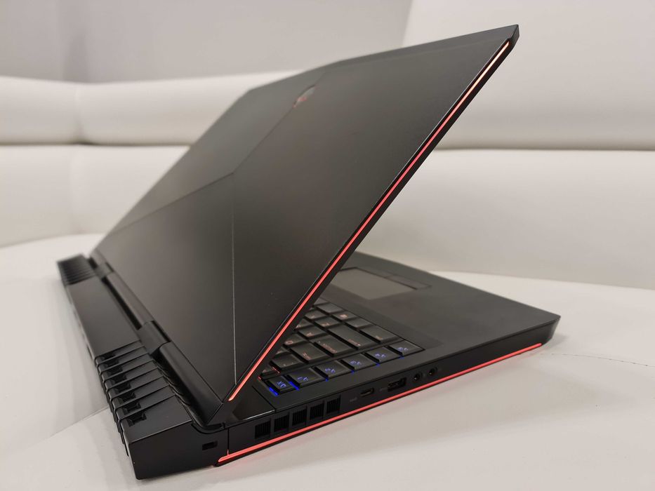 Laptop gaming Alienware 17,3"  ,intel core i7 ,video 8 gb , ram 32 gb