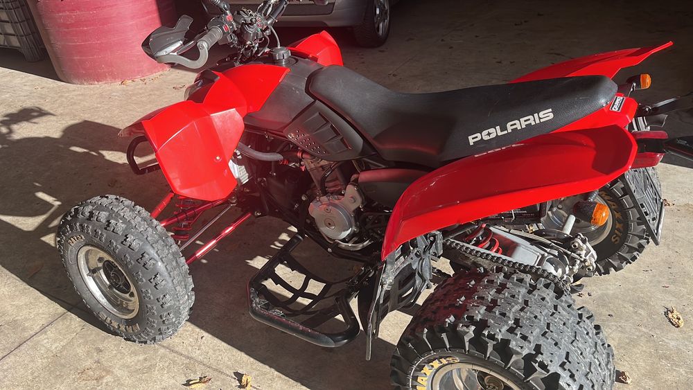 Vând sau schimb Polaris Predator  500 2009