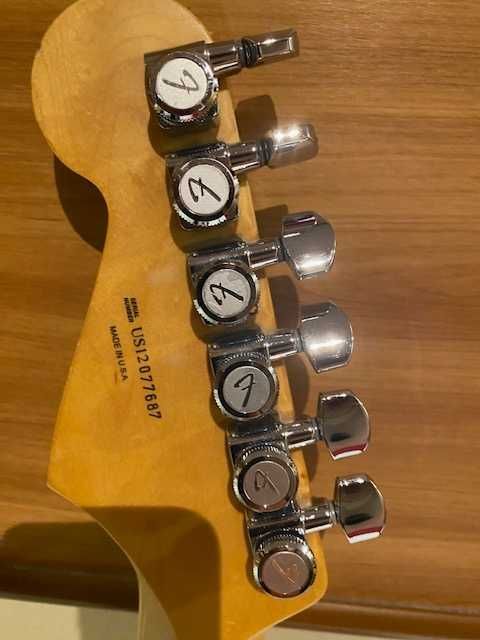 Китара Fender Deluxe N3 US 2012 година