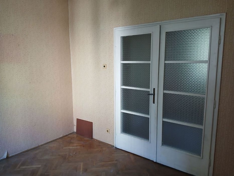 Двустаен апартамент в идеален Център! Комуникативна локация!