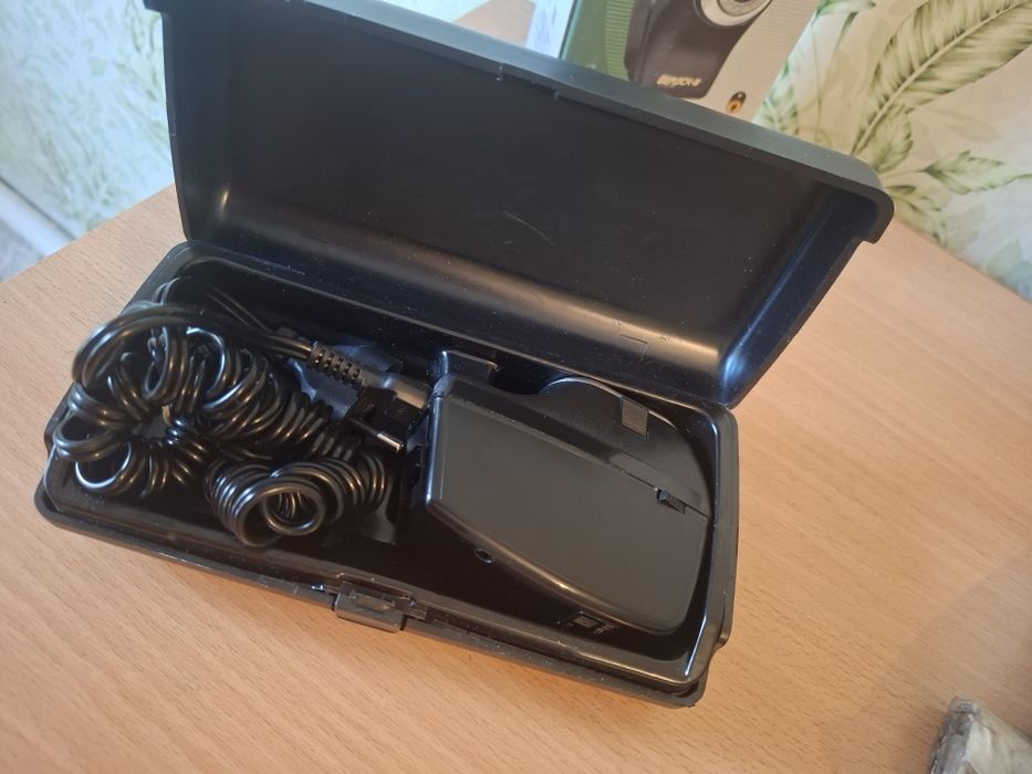 Продам электронную бритву