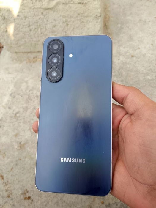 Samsung A56 5G srochna sotishim kerak