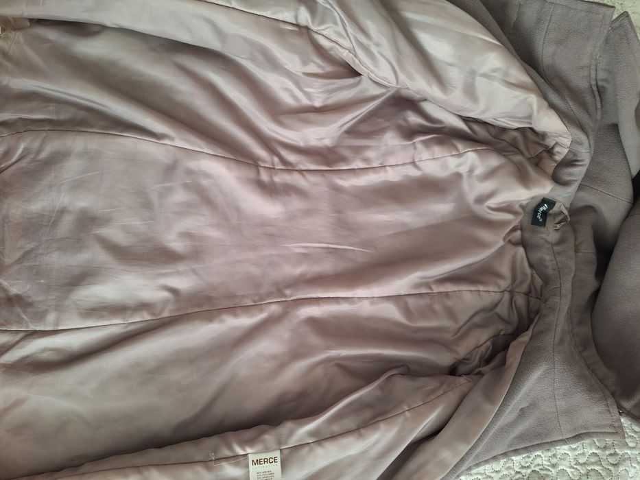 Palton cu glugă detașabilă