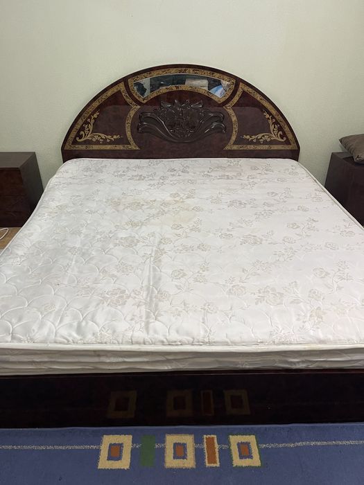 Кровать для спальни