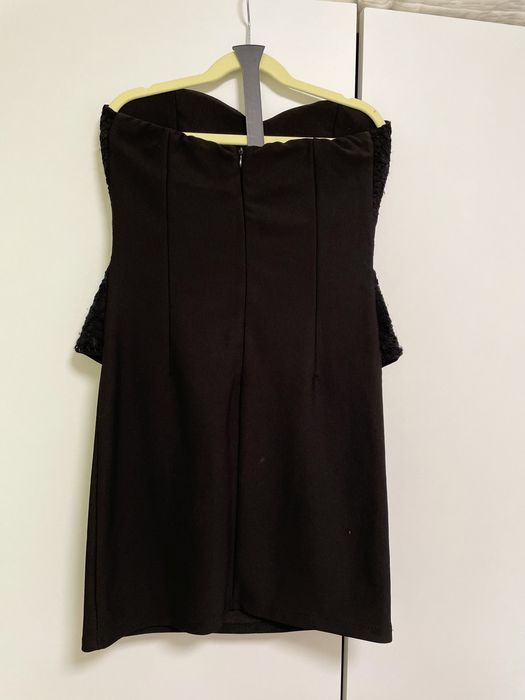 Черна мини рокля