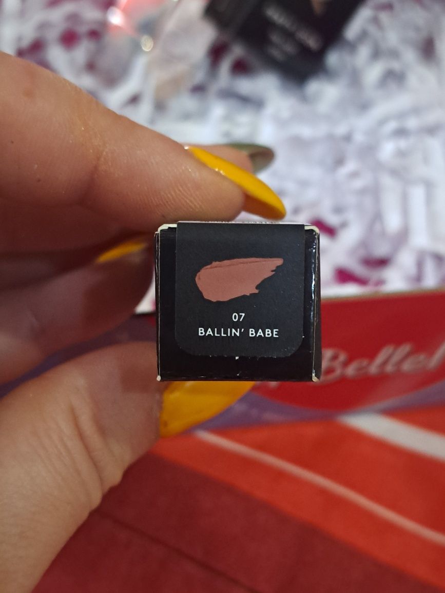 Fanty Beauty матово червило и кейс