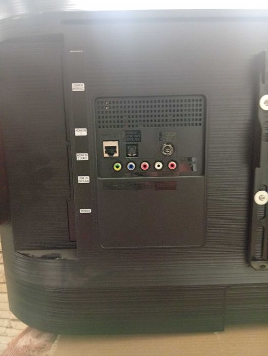 Телевизор SAMSUNG UE-32T4302