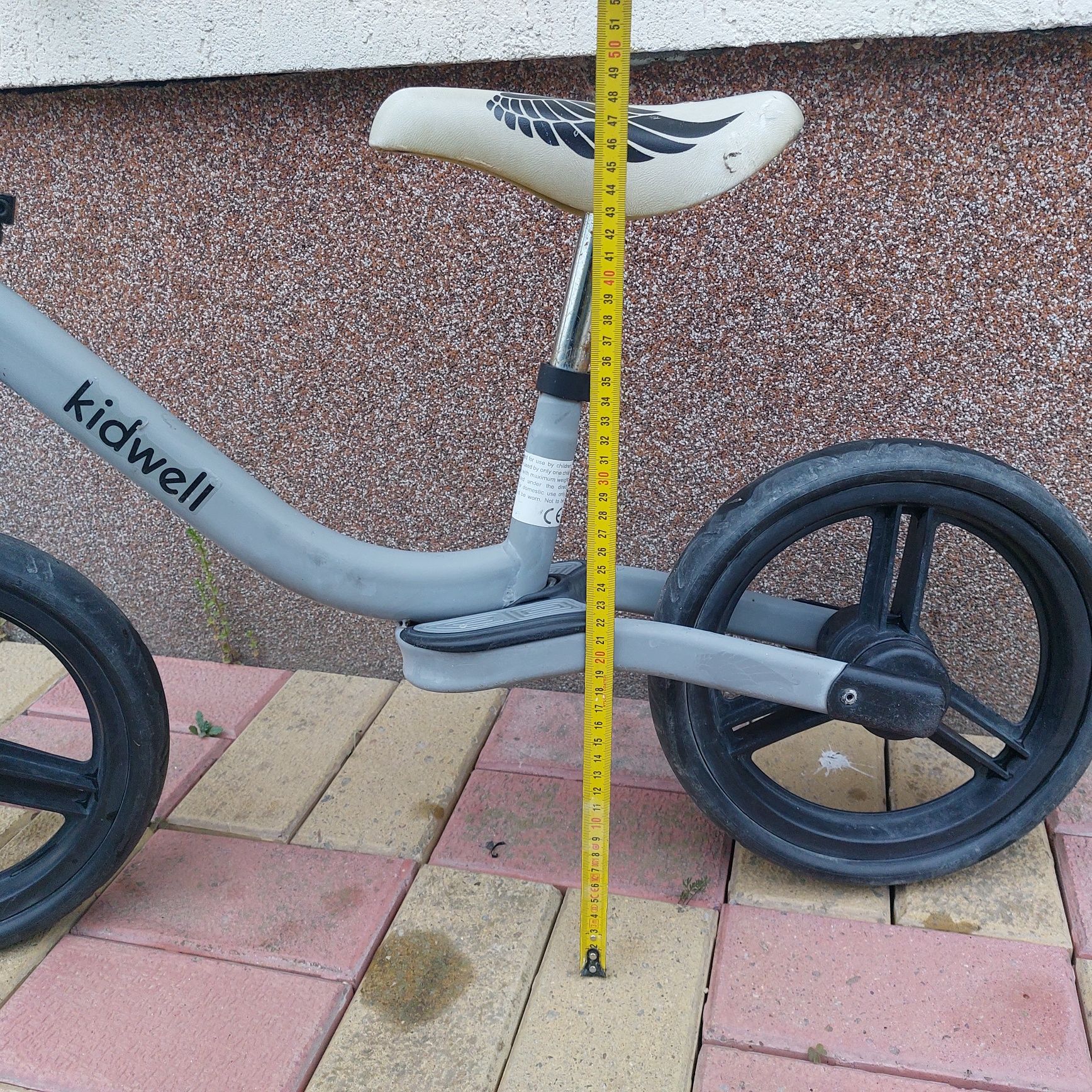 Bicicletă Kidwell fara pedale copii
model: Sparrow
tip: bicicleta echi