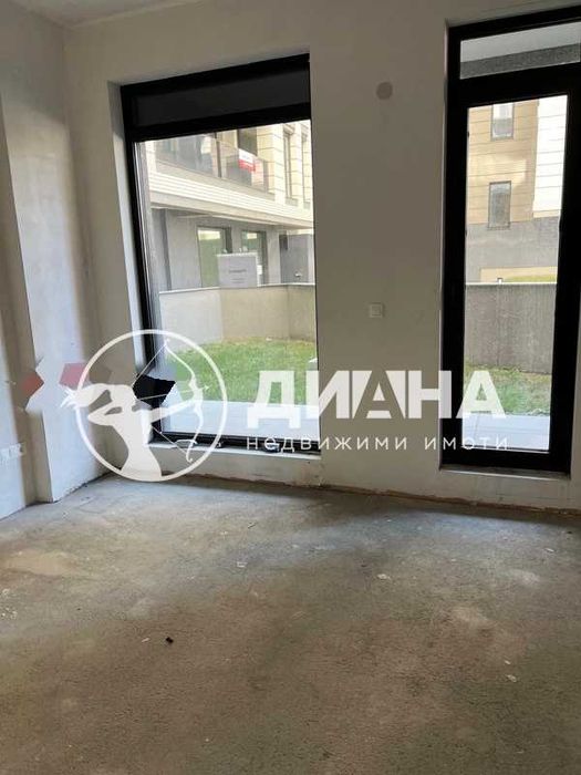 Продава се Тристаен апартамент в Пловдив, Каменица 2 - 117 кв.м за 1411 €/кв.м - Снимка #2